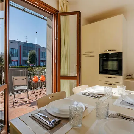 Solanum Ferienhaus Viareggio