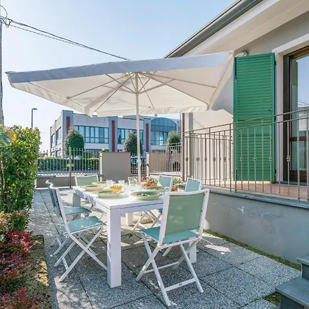 Solanum Holiday home *