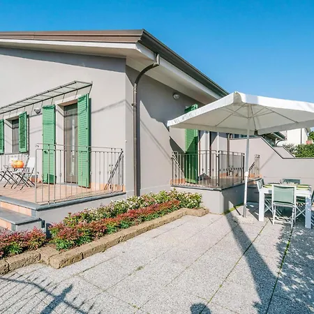 Holiday home Solanum Viareggio